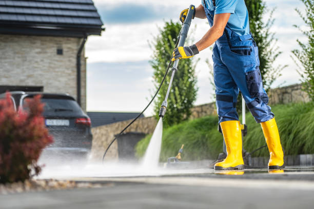 Best Garage Pressure Washing  in Daniel, UT